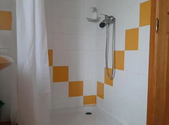 Beautiful House And Garden At Serra Da Estrela, Perfect For Groups And Families בית נופש