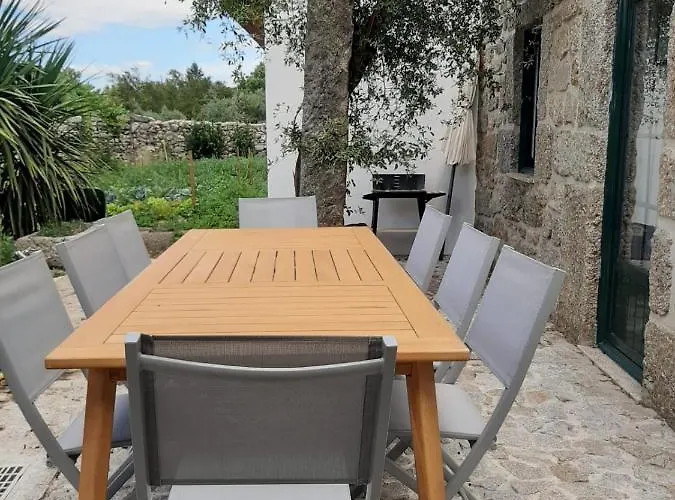Beautiful House And Garden At Serra Da Estrela, Perfect For Groups And Families